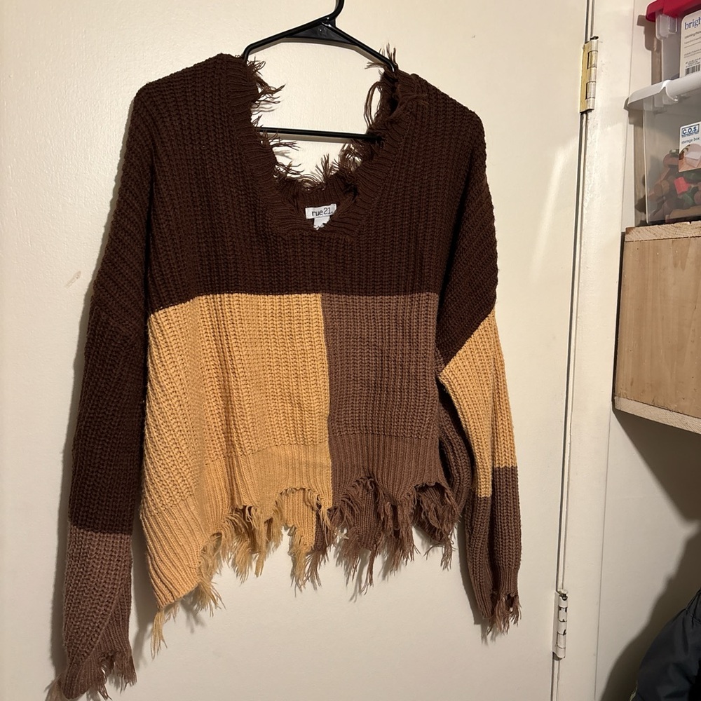 Rue21 Brown and Tan V-Neck Sweater with Frayed Hem